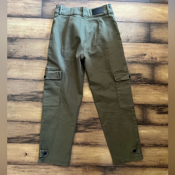 Mavi “Elsie” high rise cargo pants in size 25/27 washed and worn once in euc - Picture 2 of 2